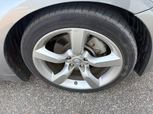Used 2006 Nissan 350Z Enthusiast w/ (K96) Aerodynamics Pkg RWD image 5