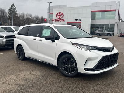 New 2026 Toyota Sienna XSE