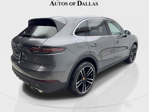 Used 2022 Porsche Cayenne image 6