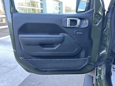 Used 2024 Jeep Wrangler Unlimited Sport AWD/4WD image 44