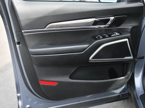 Used 2020 Kia Telluride EX w/ EX Premium Package image 14