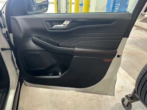 New 2025 Ford Escape ST-Line w/ Cold Weather Package AWD/4WD image 36