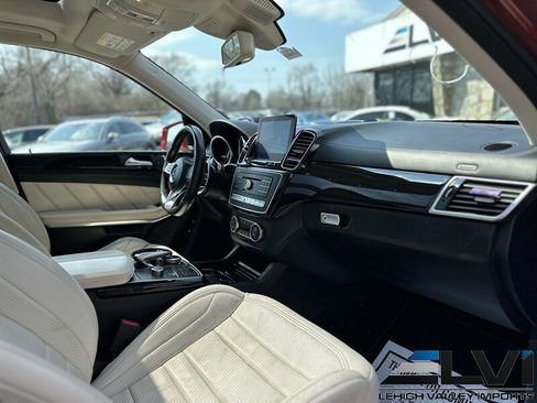 Used 2017 Mercedes-Benz GLS 63 AMG 4MATIC image 26