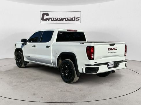 Used 2024 GMC Sierra 1500 Pro w/ Graphite Edition image 3