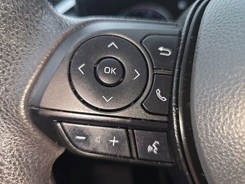 Used 2022 Toyota RAV4 LE AWD/4WD image 22