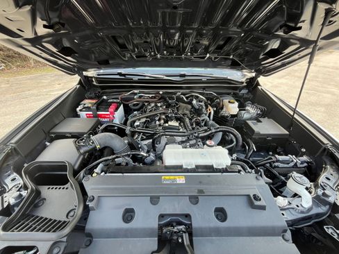 Used 2024 Toyota Tacoma w/ TRD Package image 30