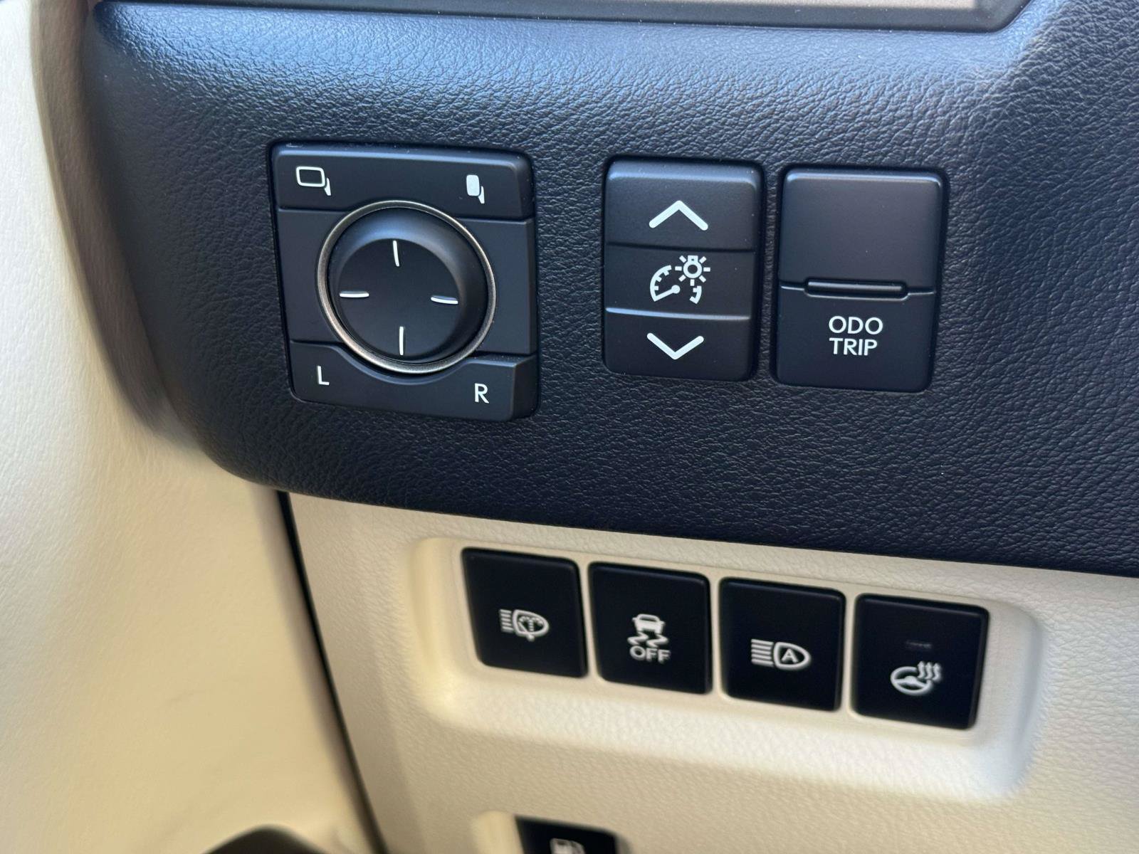 Used 2021 Lexus GX 460 Premium w/ Premium Package AWD/4WD image 22