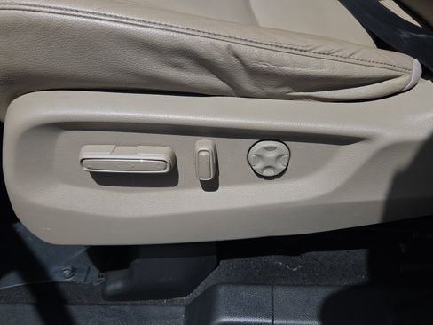 Used 2023 Honda Odyssey EX-L image 10
