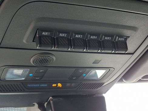 Used 2023 Ford Bronco Wildtrak image 27