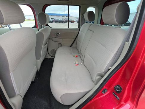 Used 2009 Nissan Cube 1.8 S w/ Interior Designer Pkg FWD image 16