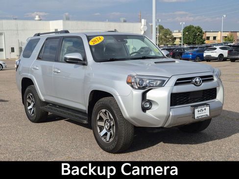 Used 2024 Toyota 4Runner TRD Off-Road image 2
