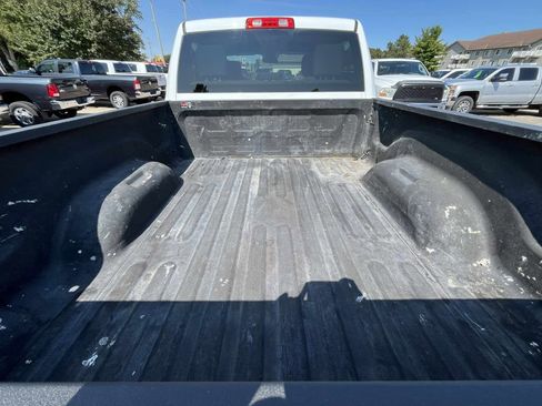 Used 2018 RAM 2500 Tradesman w/ Chrome Appearance Group image 8