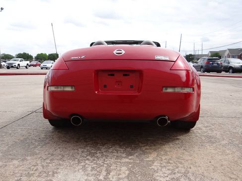 Used 2007 Nissan 350Z Touring RWD image 5