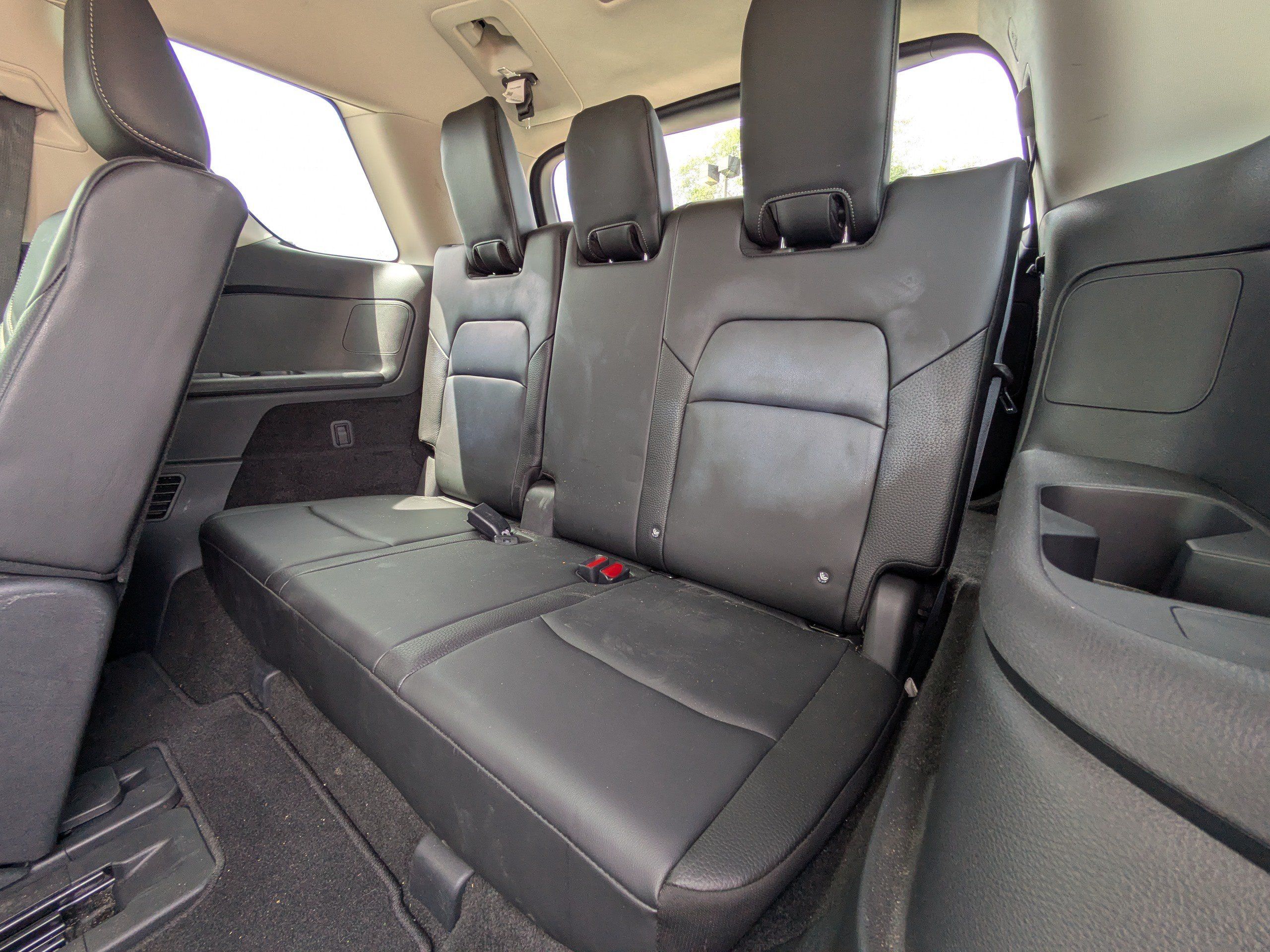 Used 2023 Nissan Pathfinder SL FWD image 16