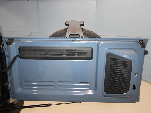 Used 2025 Ford Bronco Outer Banks AWD/4WD image 37