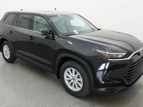 New 2026 Toyota Grand Highlander XLE image 13