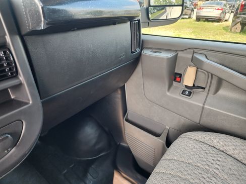 New 2025 Chevrolet Express 2500 w/ Driver Convenience Package image 38