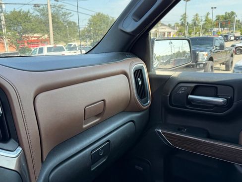 Used 2022 Chevrolet Silverado 1500 High Country w/ LPO, Dark Essentials Package AWD/4WD image 24