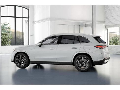 New 2025 Mercedes-Benz GLC 350e 4MATIC image 31