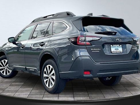 Used 2025 Subaru Outback Premium w/ Popular Package #1A AWD/4WD image 4