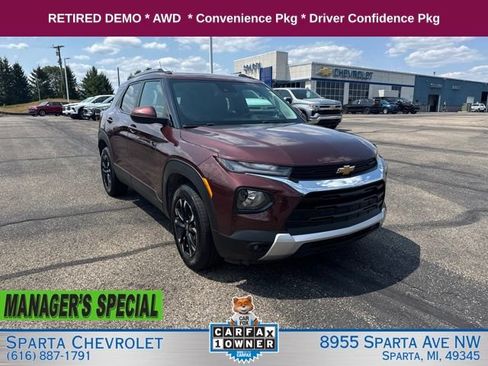 Used 2023 Chevrolet TrailBlazer LT w/ Convenience Package AWD/4WD image 1
