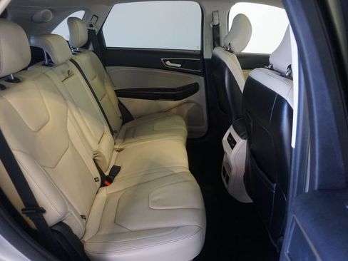 Used 2018 Ford Edge Titanium w/ Equipment Group 301A FWD image 27