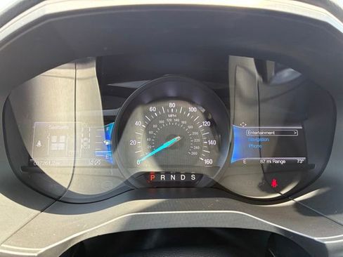 Used 2022 Ford Edge Titanium w/ Class II Trailer Tow Package AWD/4WD image 34
