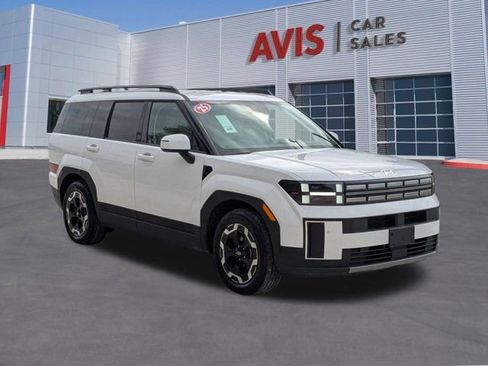 Used 2025 Hyundai Santa Fe SEL image 3