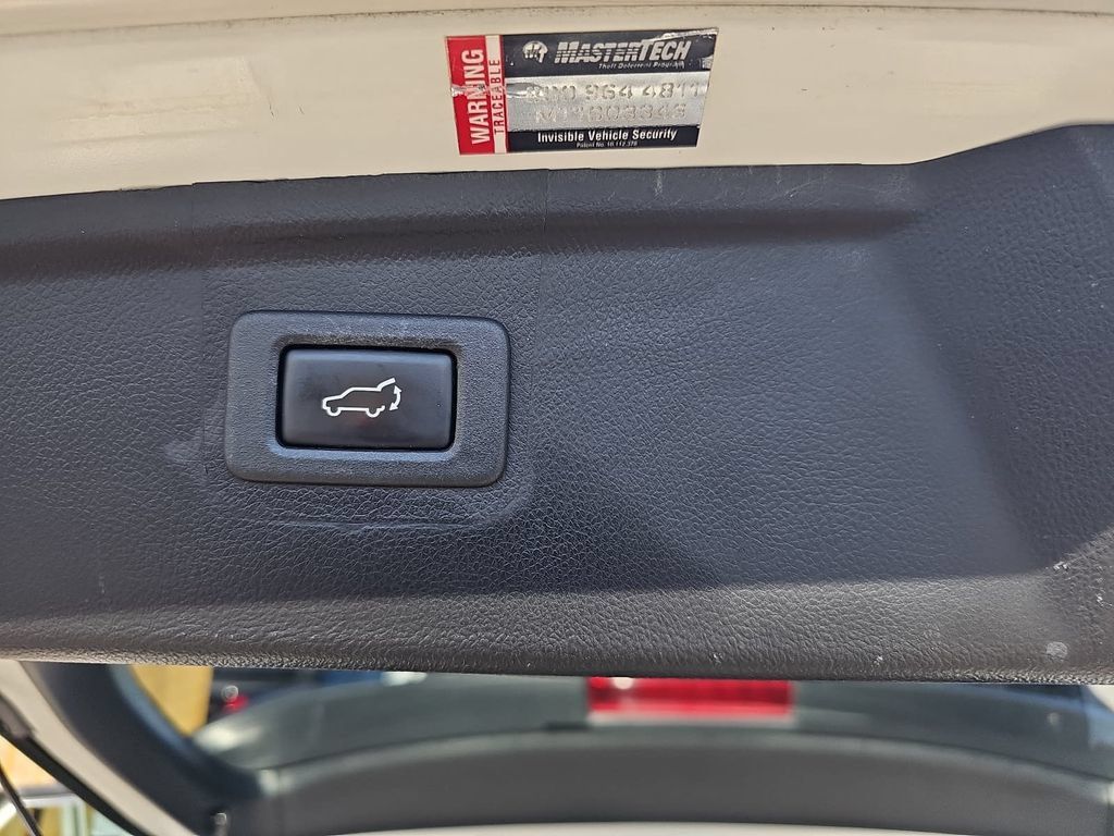 Used 2019 Subaru Outback 3.6R Limited AWD/4WD image 13