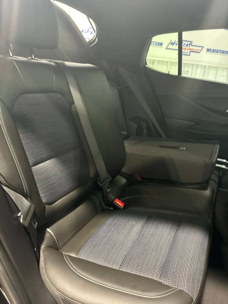 Used 2025 Buick Envista Preferred FWD image 31