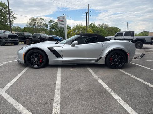 Used 2016 Chevrolet Corvette Z06 w/ 3LZ Preferred Equipment Group image 4