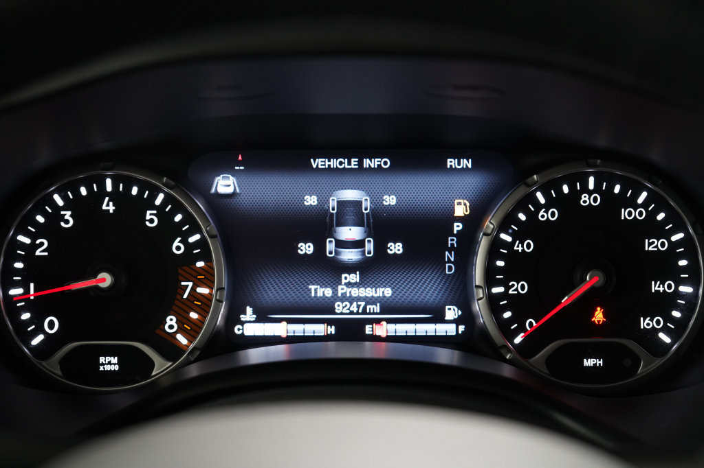 Used 2023 Jeep Renegade Limited AWD/4WD image 16