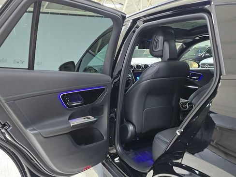 Used 2026 Mercedes-Benz GLC 300 4MATIC image 19