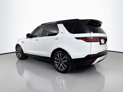 Certified 2024 Land Rover Discovery Dynamic SE image 8