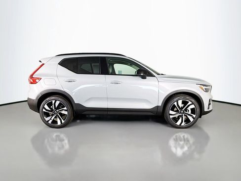 New 2026 Volvo XC40 B5 Ultra w/ Climate Package AWD/4WD image 8