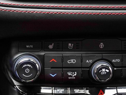 Used 2024 Dodge Durango R/T AWD/4WD image 23