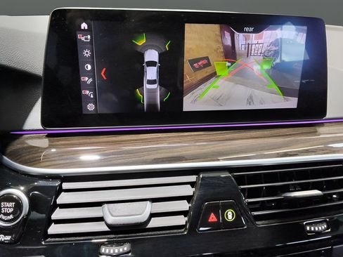 Used 2019 BMW 530i xDrive w/ Convenience Package AWD/4WD image 26