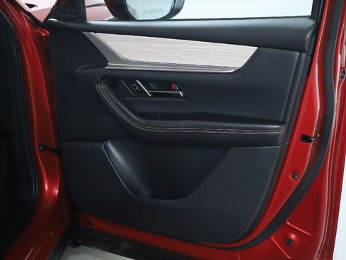 Certified 2025 MAZDA CX-70 Plug-In Hybrid w/ Premium Pkg image 22