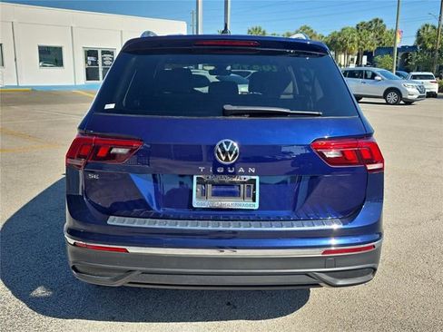 Used 2022 Volkswagen Tiguan SE FWD image 4