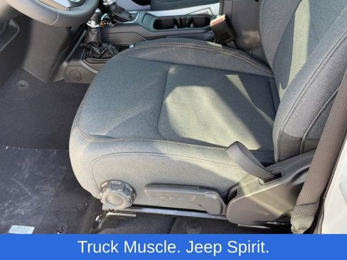 New 2025 Jeep Gladiator Sport image 10