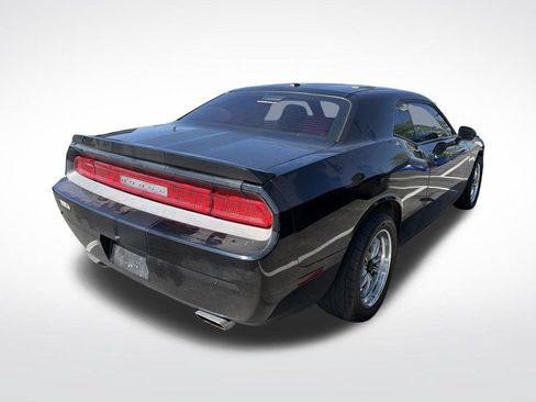 Used 2013 Dodge Challenger R/T Plus RWD image 4