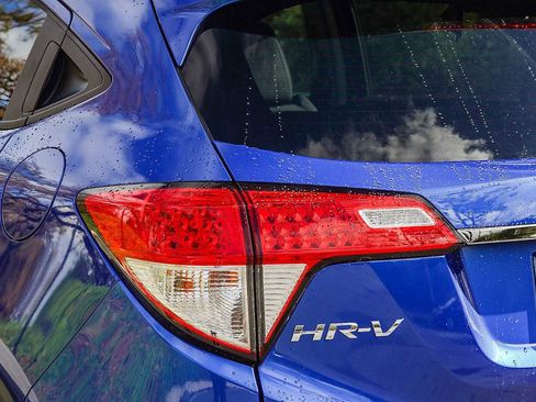 Used 2019 Honda HR-V EX image 7