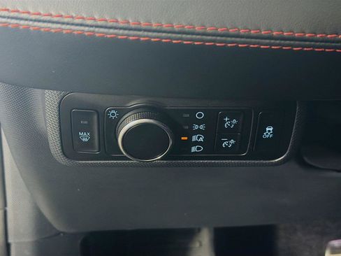 Used 2025 Ford Mustang Mach-E Premium w/ Sport Appearance Package AWD/4WD image 17