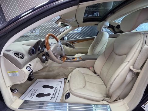 Used 2008 Mercedes-Benz SL 550 image 26