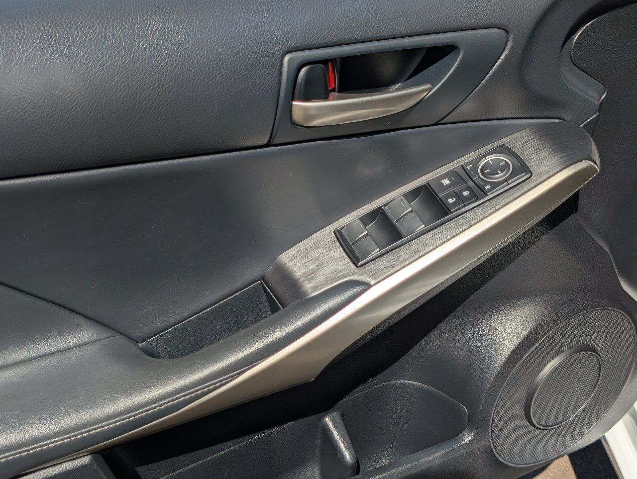 Used 2020 Lexus IS 300 F Sport w/ F Sport Package RWD image 15