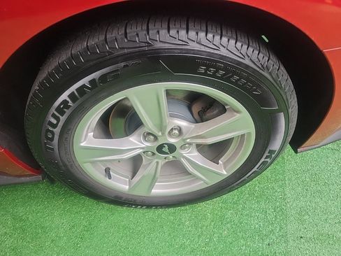 Used 2020 Ford Mustang Coupe RWD image 29
