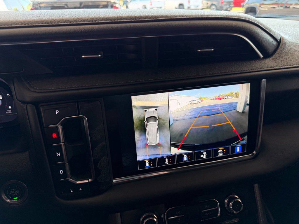 Used 2023 GMC Yukon Denali AWD/4WD image 28