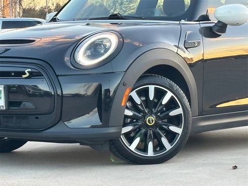 Used 2023 MINI Cooper SE image 2