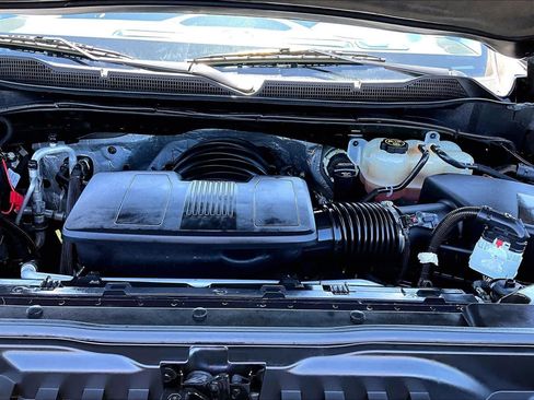 Used 2022 Chevrolet Silverado 1500 Custom Trail Boss AWD/4WD image 31