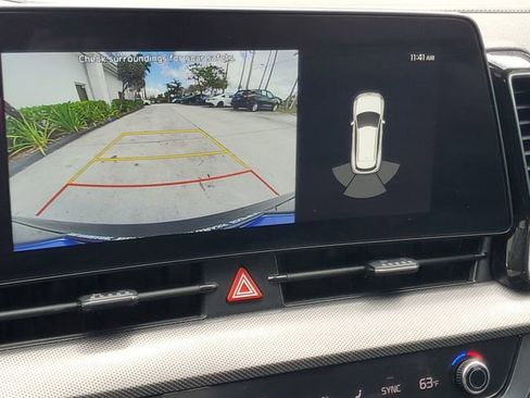 Used 2025 Kia Sportage SX image 25